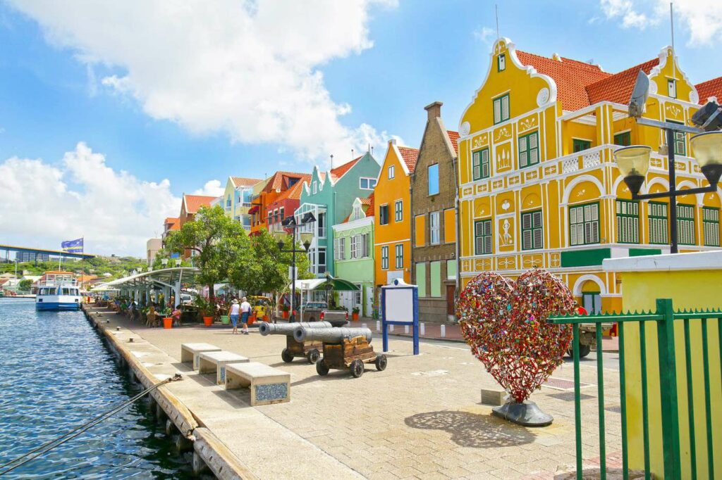 Curaçao doit définir des conditions strictes pour ses licences de jeu